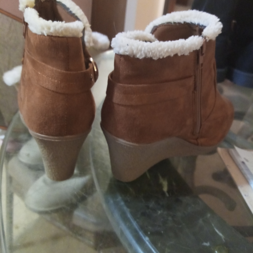 PRE-OWNED women's brown/white ankle boots good condition size 11 look at pics - Picture 3 of 6
